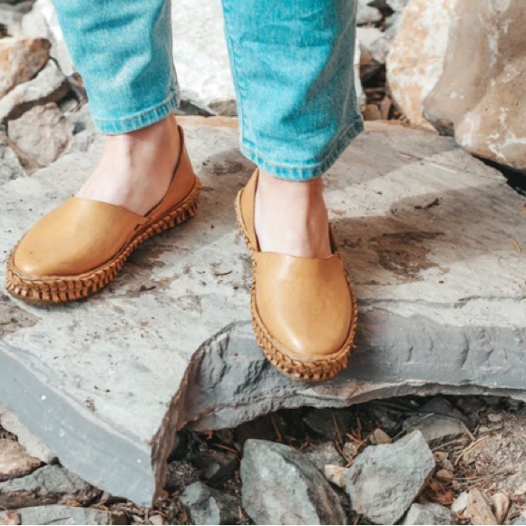 Mohinders Soft Solid Flat in Amber - Picture 2 of 6